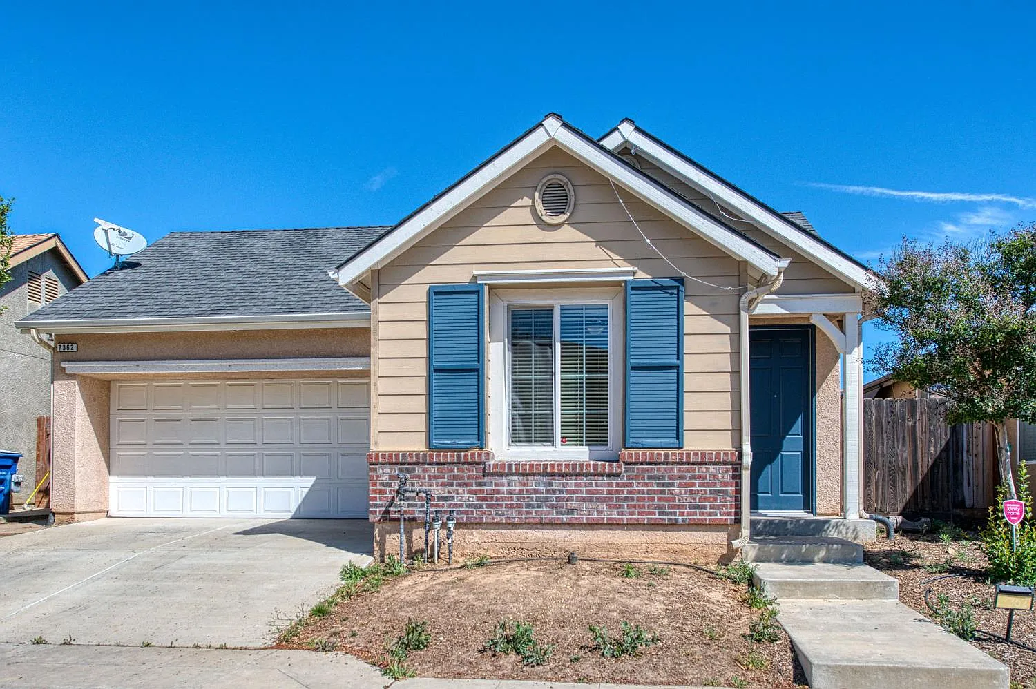 7362 E Ramona Way photo 1
