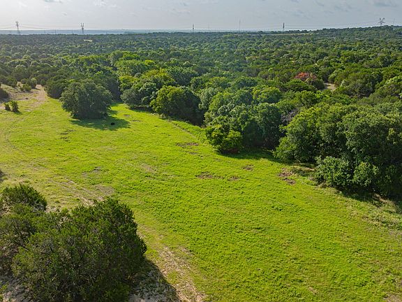 3rd image of 1858 Trailwood Dr