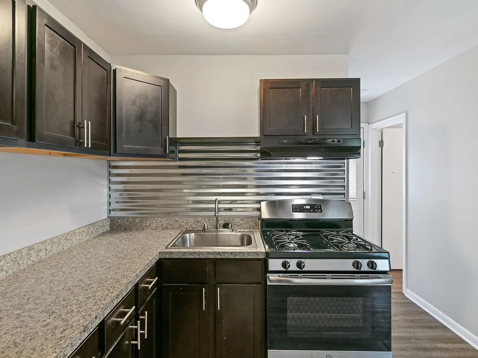 Northwood Place Apartments — Photo 2