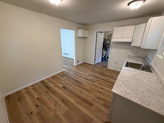 5th image of 1512 N Willis Ave