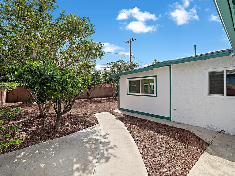 1410 W Camden Pl — Photo 12