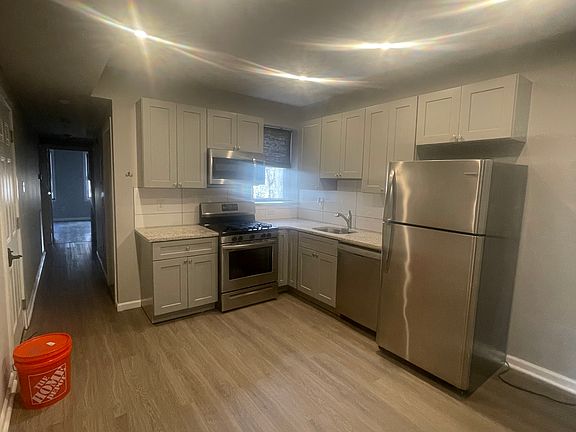 Kitchen & Living Room combo