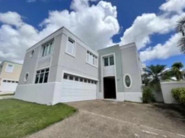 Su 47 Via Del Sol, Caguas, PR 00725