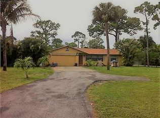 1125 N Haverhill Rd, Haverhill, FL 33417