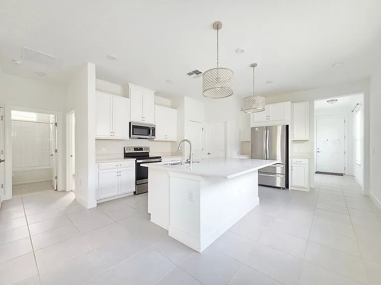 2182 Palm Tree Dr — Photo 6