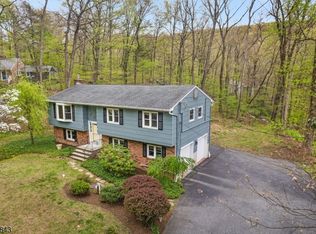 26 Tamarack Rd, Andover, NJ 07821