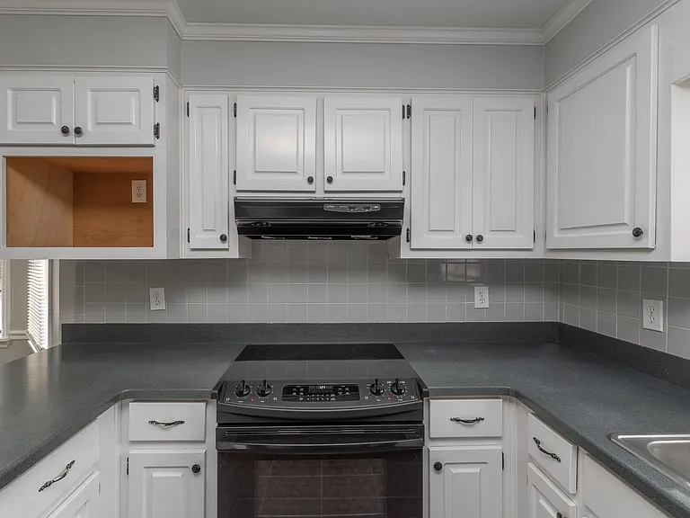 2336 Helsinki Dr — Photo 25