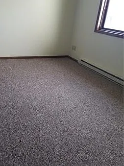 302 Parkway Drive - 3 — Photo 2