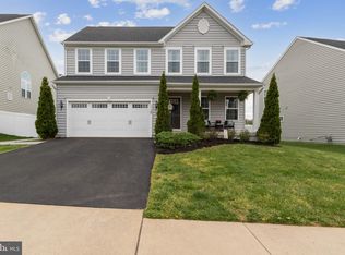 12368 Southington Dr, Woodbridge, VA 22192