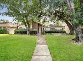 4107 Falkirk Ln, Houston, TX 77025