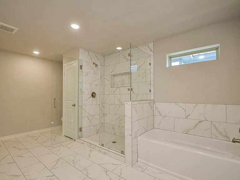 815 Easy St — Photo 22