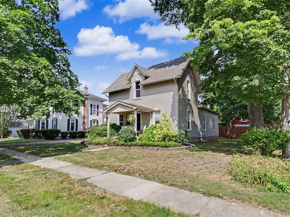 323 E Liberty St, South Lyon, MI 48178