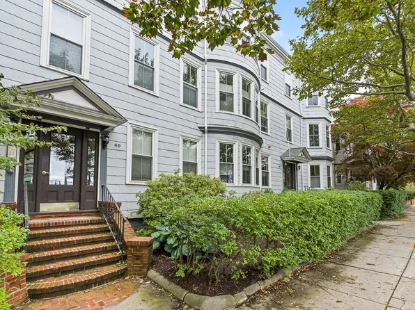 40-42 Highland Ave Unit 8, Somerville, MA 02143