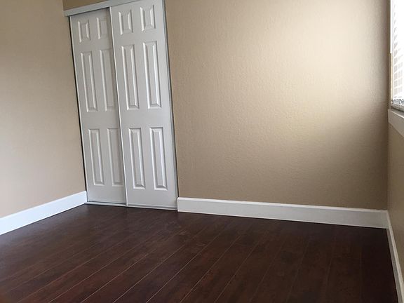 5th image of 2465 Medallion Dr