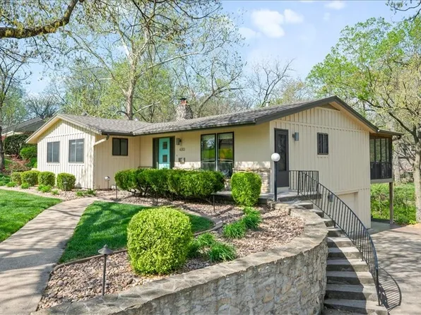 6313 Robin Hood Dr, Merriam, KS 66203