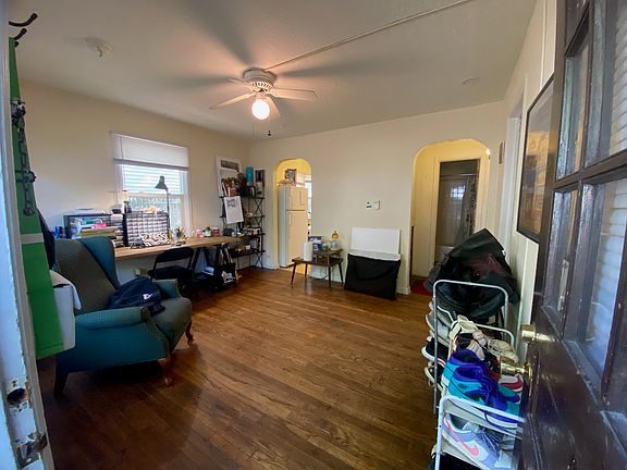 5th image of 803 Stoughton St #1