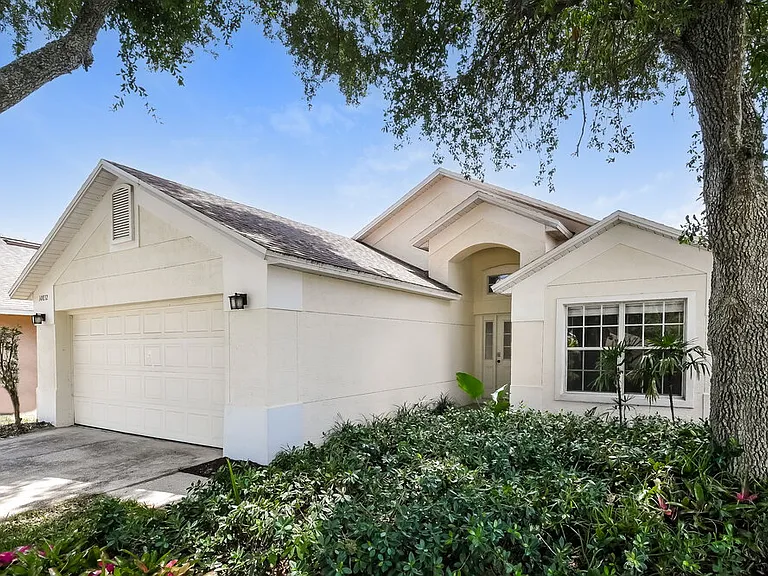10832 Rushwood Way — Photo 3