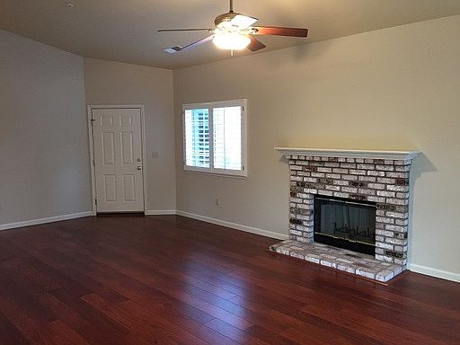 4th image of 16 Dickerson Ln