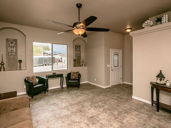 4th image of 2120 Chaparral Dr