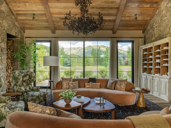 201 High Meadows Ln, Ketchum, ID 83340