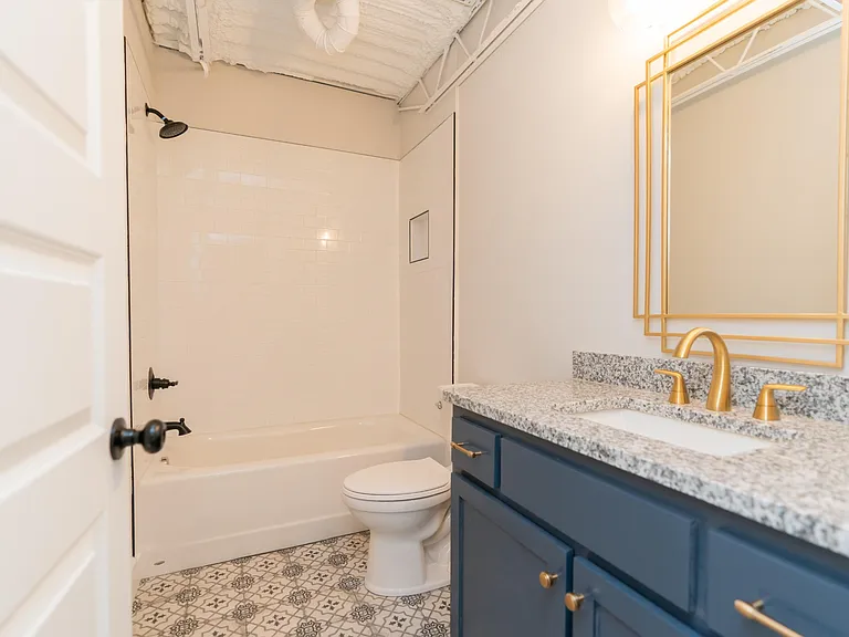 614 E Main St #205 — Photo 9