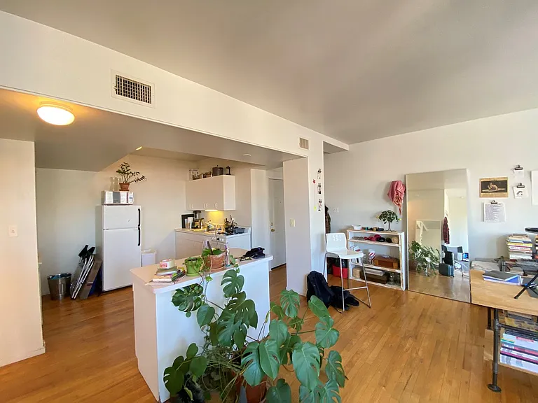 The Ambassador — Photo 2