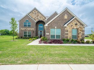 212 Castle Creek Dr, Red Oak, TX 75154