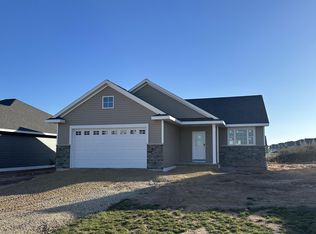 W6509 E Steamboat Ln, Appleton, WI 54915