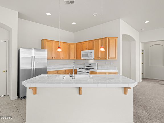 3rd image of 1641 Emerald Bay Dr