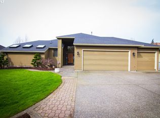 12055 SE Niklas Ln, Happy Valley, OR 97086