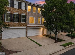 43686 Phelps Ter, Ashburn, VA 20147