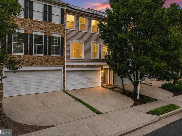 43686 Phelps Ter, Ashburn, VA 20147
