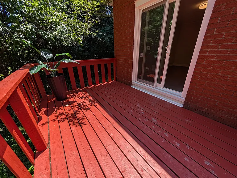 7 Queen Mary Rd — Photo 30