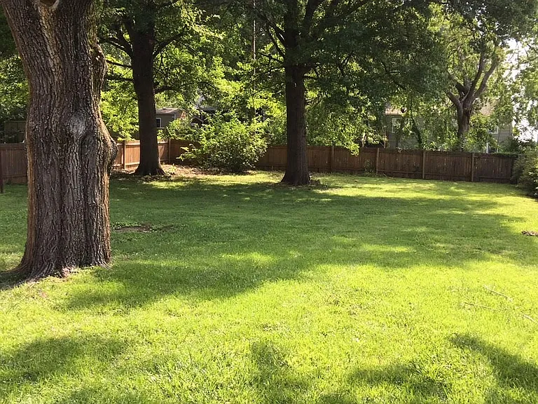 5825 Horton St — Photo 2