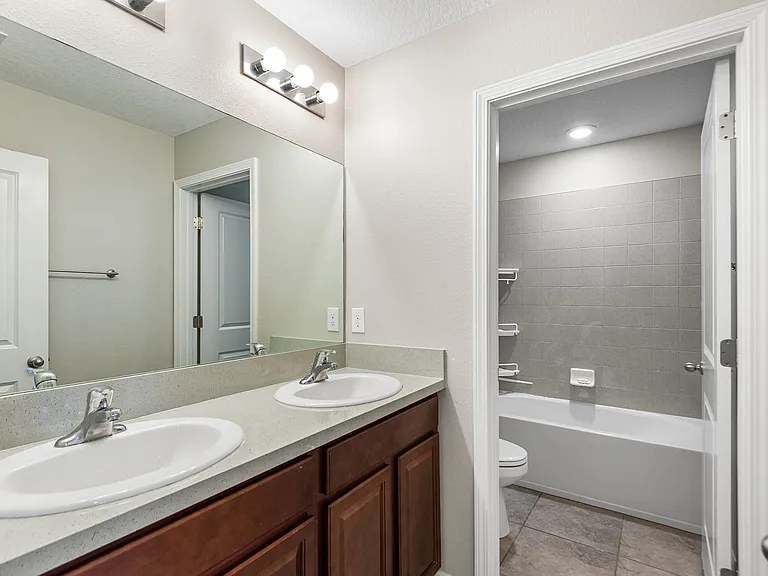 11201 Hudson Hills Ln — Photo 12