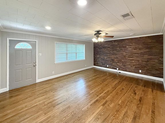 4th image of 9580 Dogwood St