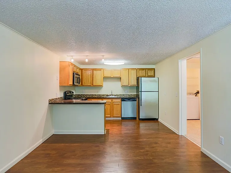 Fox Brook Townhomes — Photo 3