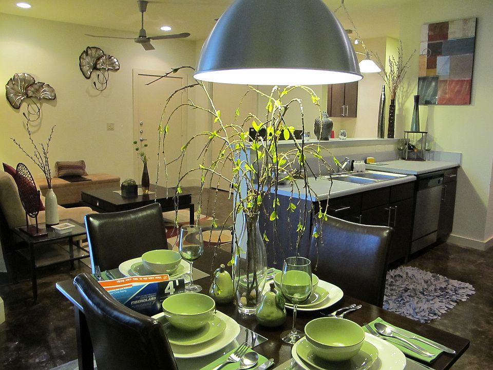 Open floor plan Kitchen, dinning and living areas.
