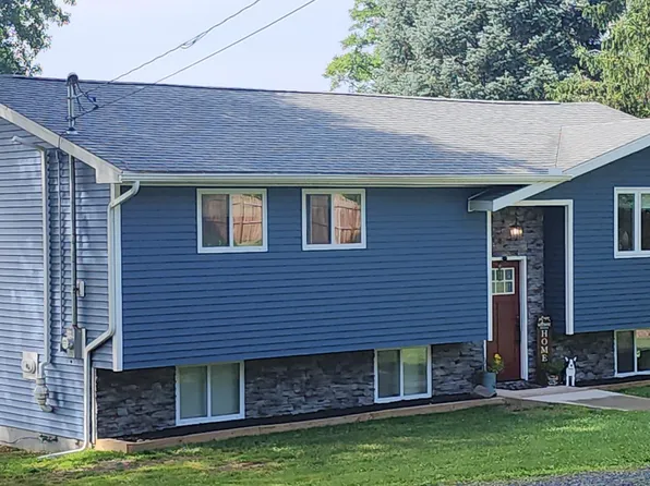 102 Father John Dr, Lake Ariel, PA 18436