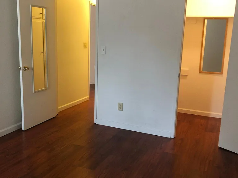 1636 Oliver Ave #3 — Photo 6