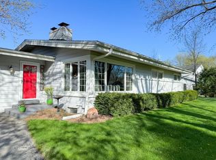 9140 N Santa Monica Blvd, Bayside, WI 53217