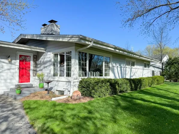 9140 North Santa Monica BOULEVARD, Bayside, WI 53217
