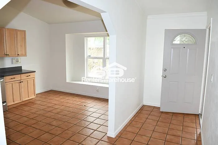 938 N Evergreen Ct — Photo 4