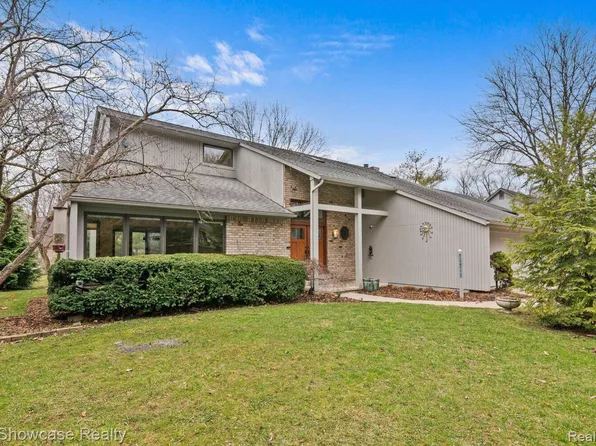 2640 Gladstone Ave, Ann Arbor, MI 48104