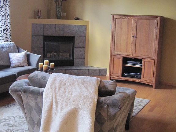 3rd image of 10631 Canterbury Dr