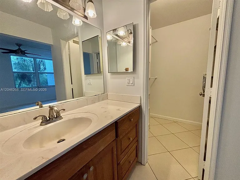 9411 Evergreen Pl #303 — Photo 17