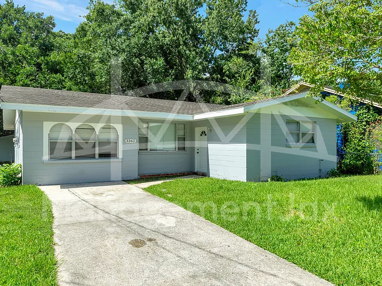 3362 Lowell Ave — Photo 1