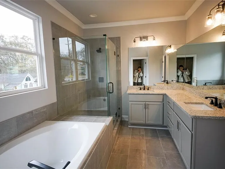 1740 Bolton Rd NW — Photo 32