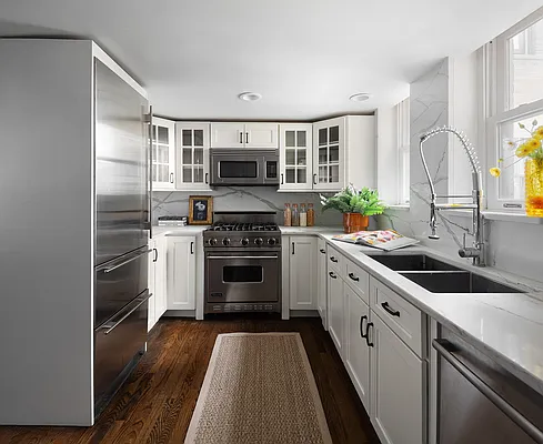 Sold by Compass | media 8