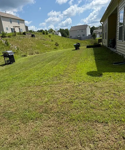 2705 Spring Valley Dr — Photo 3